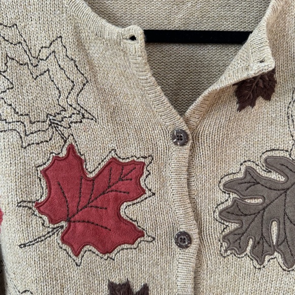 CROFT & BARROW | Fall Leaf Applique Sweater - Picture 2 of 4